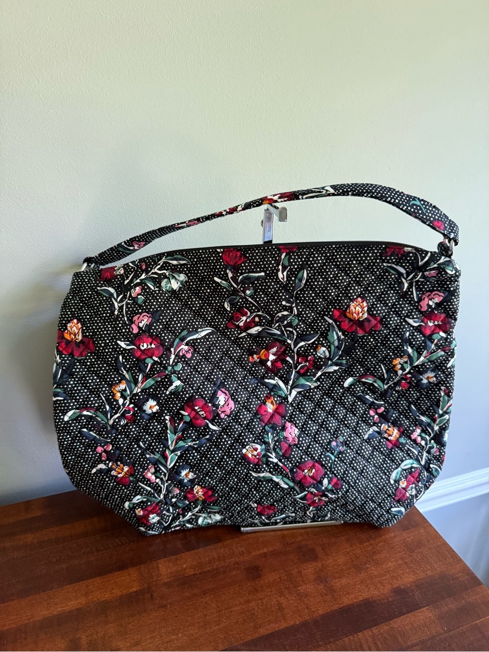 VERA BRADLEY Oversized Hobo Bag Perennials Noir Dot